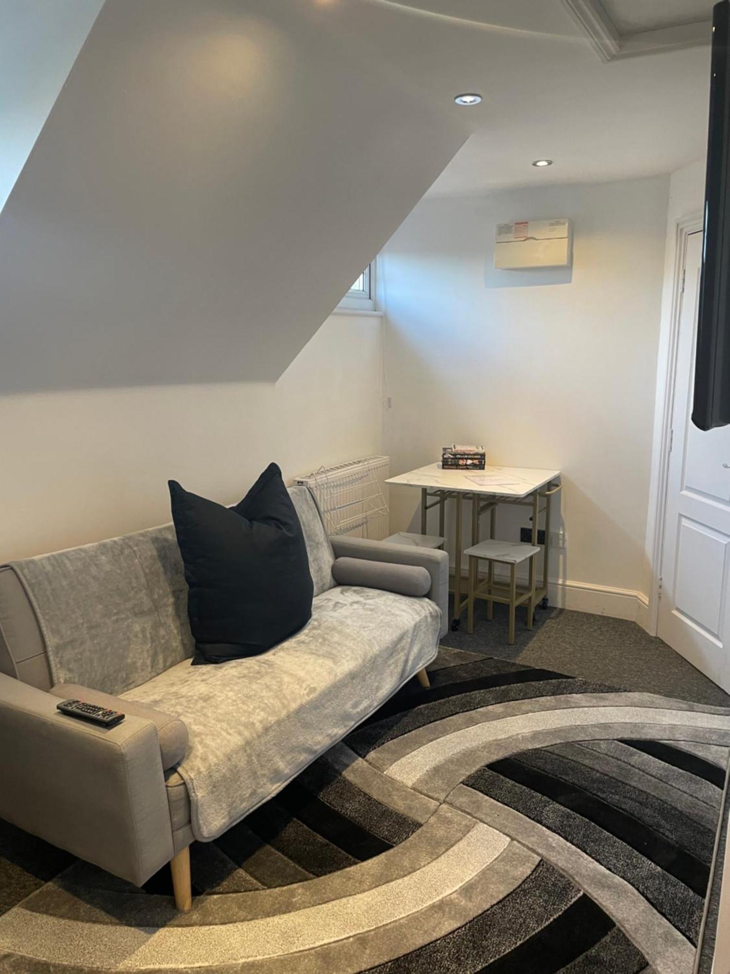 Meadow View Flat 1 Appartement Hurst Buitenkant foto