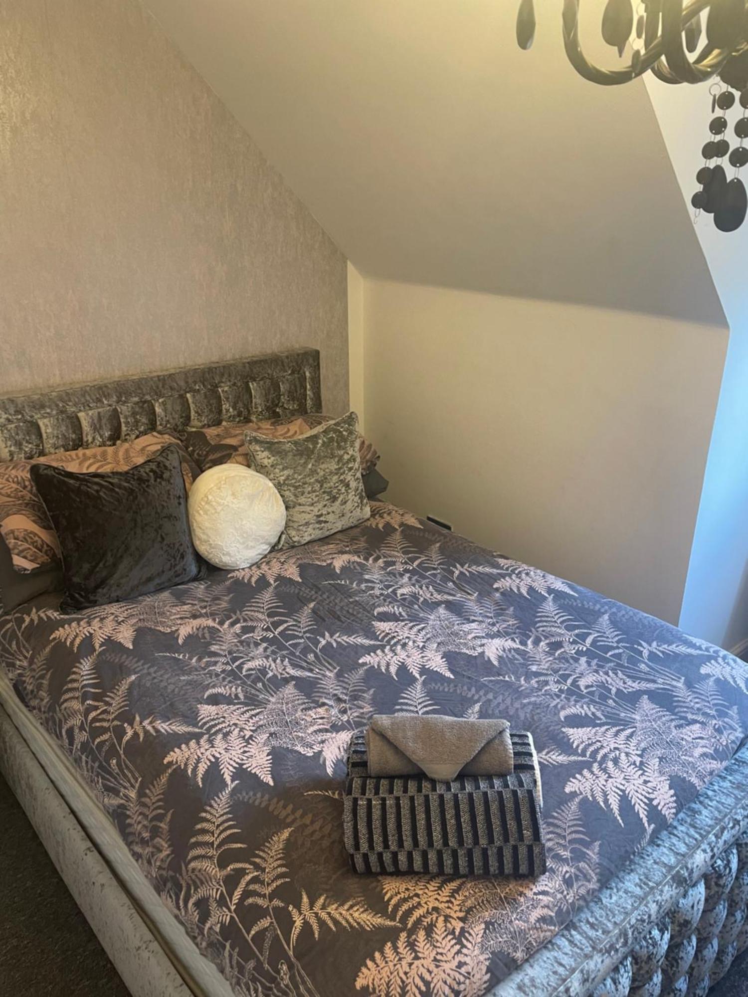Meadow View Flat 1 Appartement Hurst Buitenkant foto